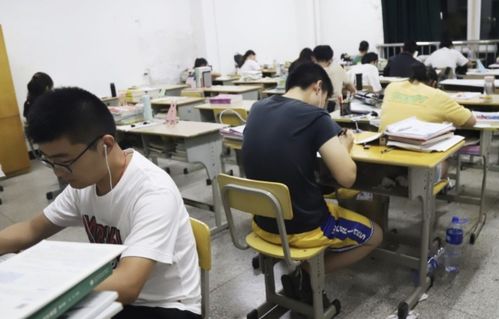 研究生到底多燒錢？普通家庭的學生看完花銷后，多半想放棄了